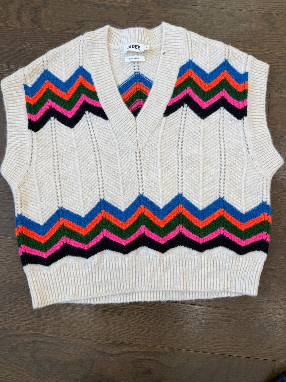 Sleeveless Chevron V-Neck Sweater Vest in Cream with Multicolor Stripes - JUNDEE